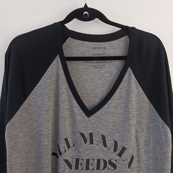 Torrid Classic Fit Raglan long sleeve Tee - Mama Needs Gray and black size 1X - Picture 3 of 4